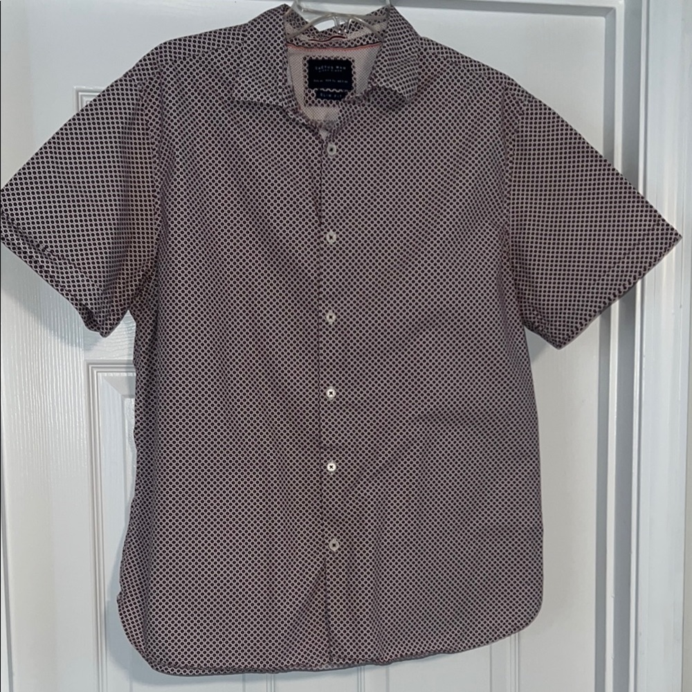 Cactus Man Maroon and White Casual Button Down Shirt

F